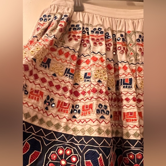 Alice and Olivia Tania mini skirt gently pre-used - Picture 8 of 12